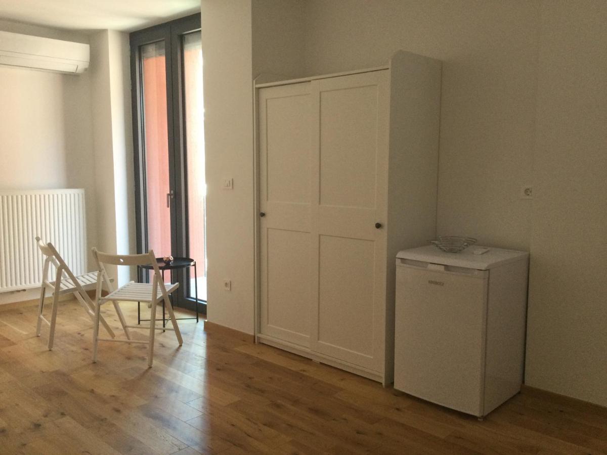 Lovely Studio Appartment With Patio Near The Sea Копер Екстер'єр фото